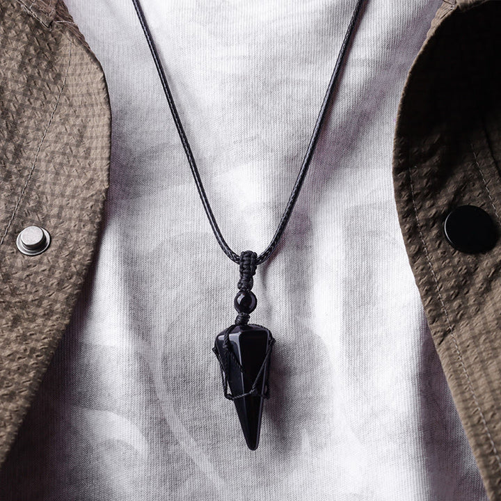 Collier pendentif pointu en pierre naturelle Buddha Stones