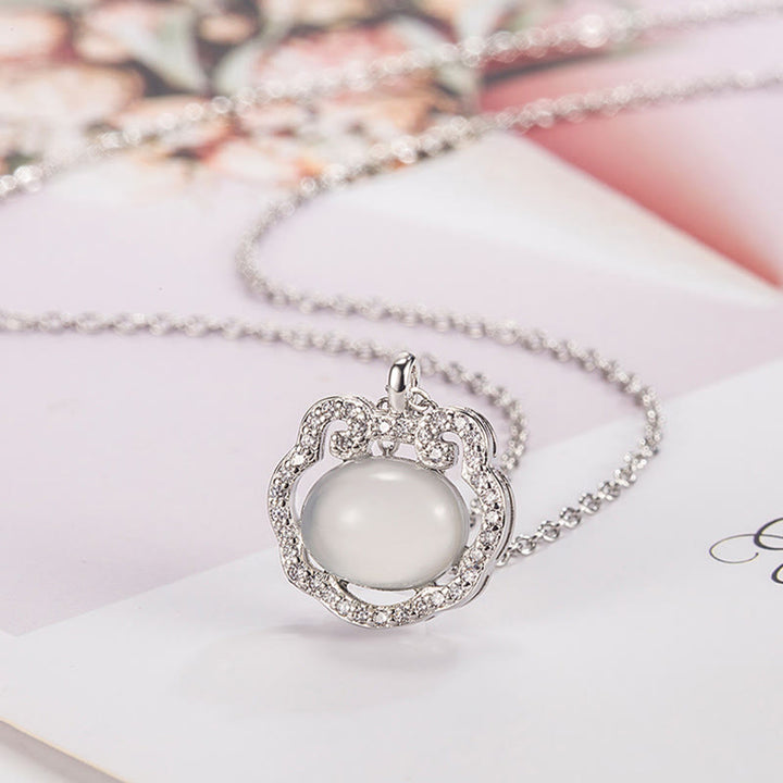 Collier pendentif Buddha Stones Calcédoine Lock of Good Wishes Positive