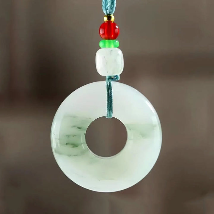 Collier pendentif en jade naturel avec boucle de paix et de prospérité en Buddha Stones