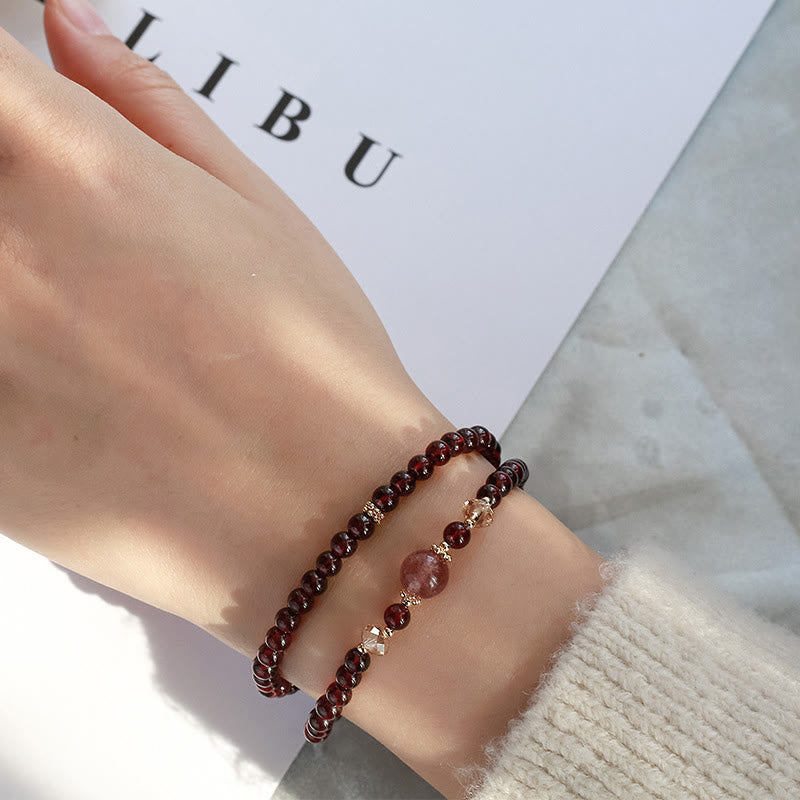 Bracelet double tour en quartz fraise et grenat naturel plaqué or 14 carats de Buddha Stones