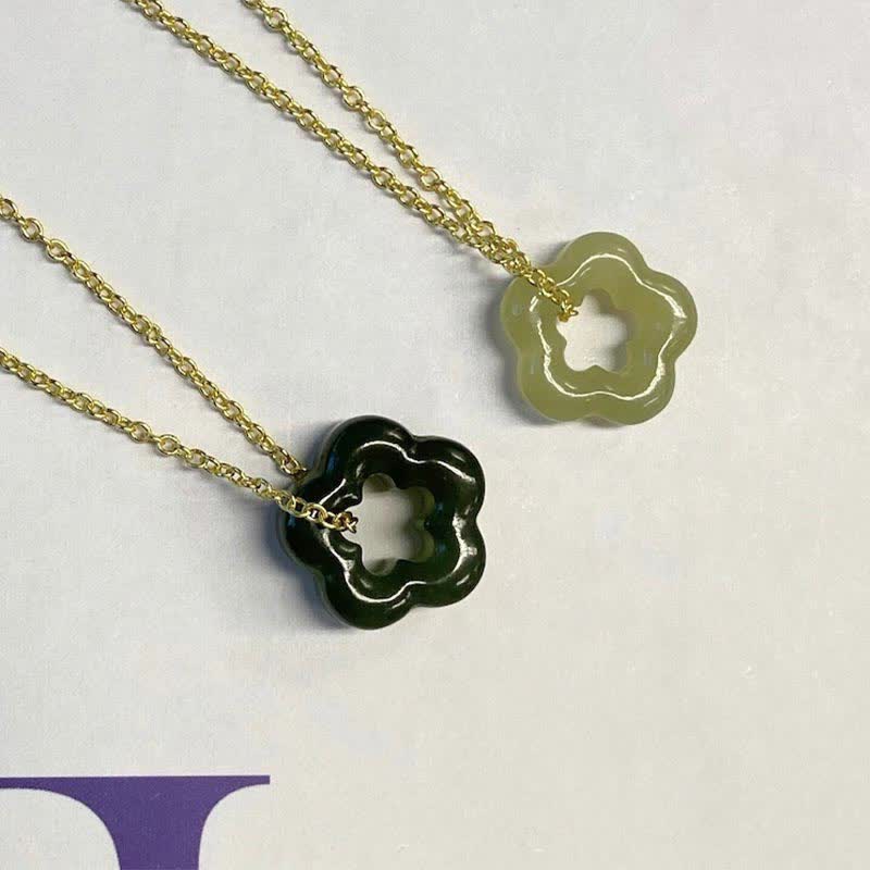 Collier pendentif porte-bonheur en jade cyan Hetian délicat avec Buddha Stones