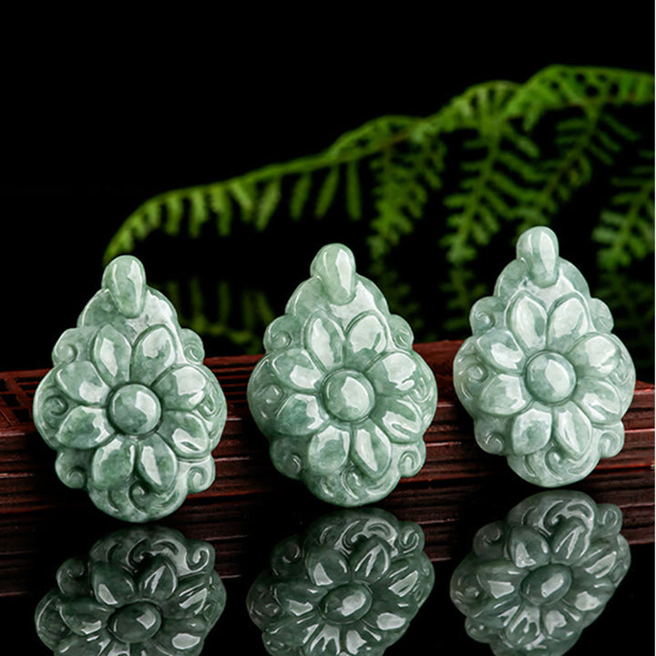 Collier pendentif porte-bonheur en jade naturel Kalanchoe blossfeldiana avec Buddha Stones