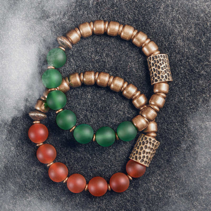 Bracelet tibétain en agate rouge et agate verte en cuivre pour la confiance et la fortune