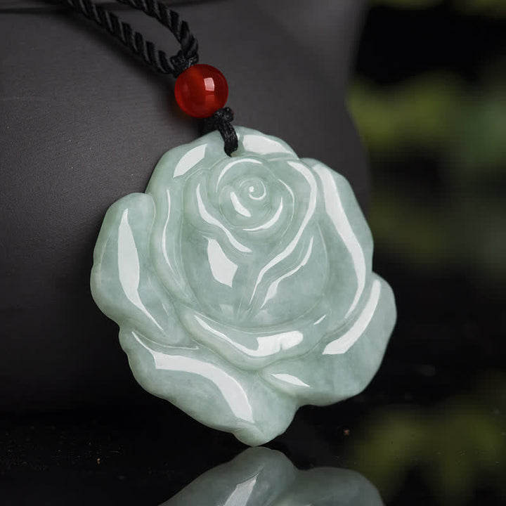 Collier pendentif en jade à motif de lotus Buddha Stones et pendentif en forme de chaîne pour l'abondance et la prospérité