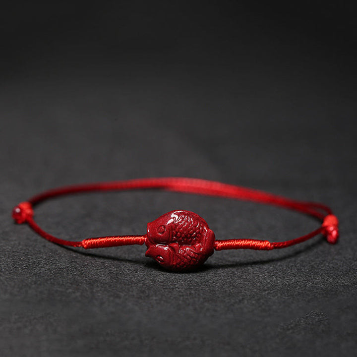 Bracelet tressé fait main en Buddha Stones avec fleur de prunier et trèfle à quatre feuilles PiXiu Lotus Koi Fish Cinabre Blessing