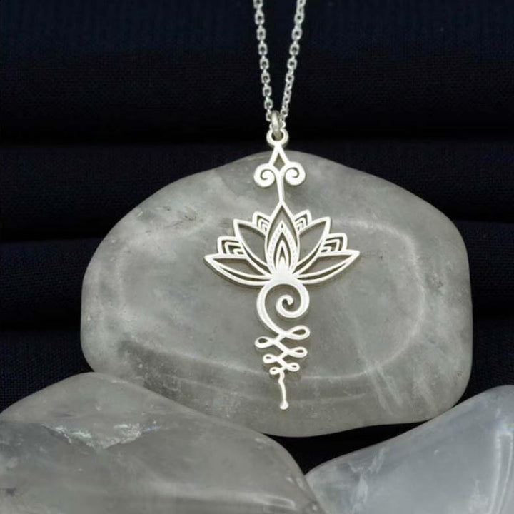 Collier pendentif Buddha Stones Lotus Chance Richesse