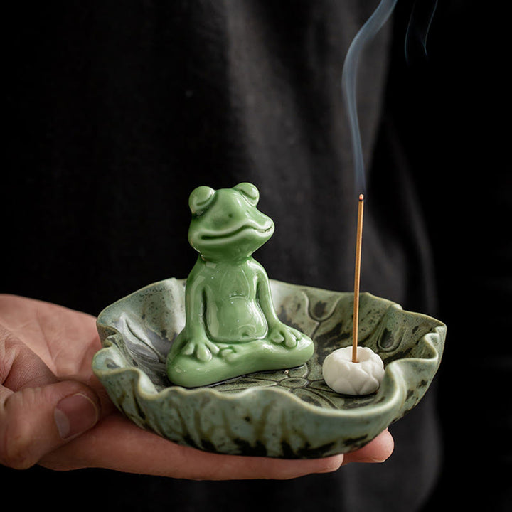 Brûleur d'encens en céramique avec motif de grenouille et de méditation en forme de Buddha Stones