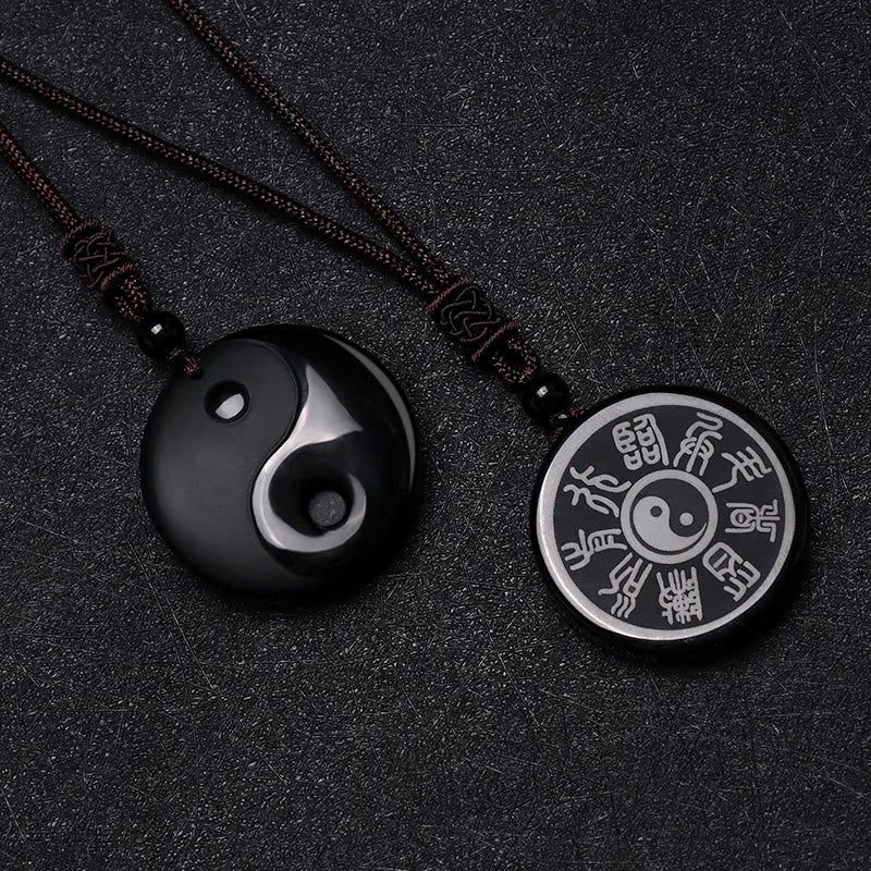 Collier pendentif Yin Yang sculpté en Buddha Stones en obsidienne noire, taoïsme, cinq montagnes sacrées, mantra à neuf caractères, purification - image 1