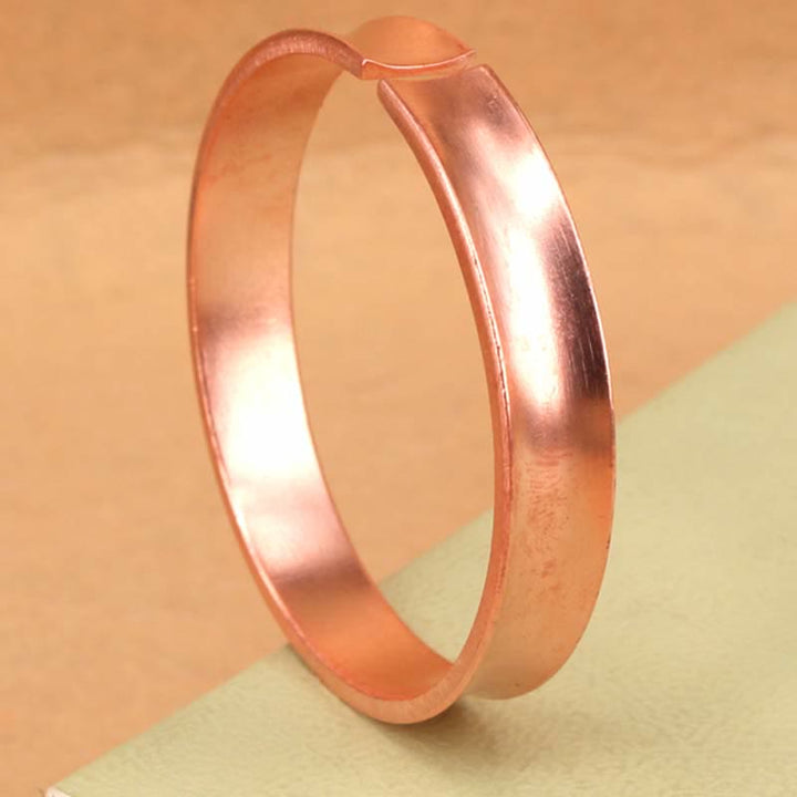 Bracelet manchette porte-bonheur en cuivre