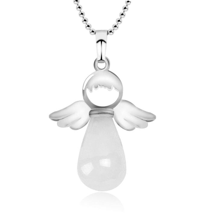 Collier pendentif porte-bonheur en cristal naturel avec petites ailes d'ange de Buddha Stones