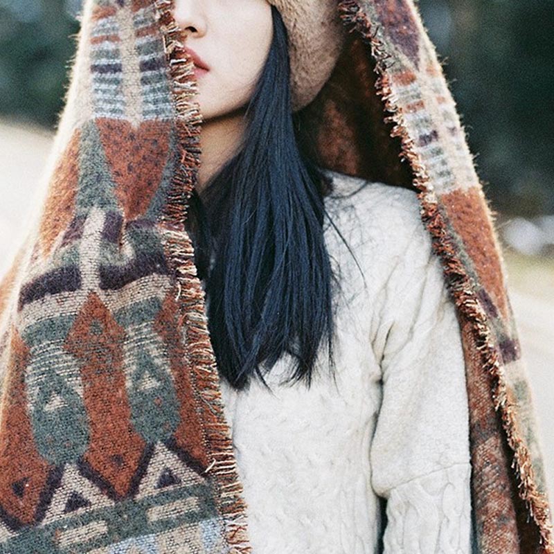 Châle tibétain à motifs géométriques classiques avec Buddha Stones Écharpe de voyage confortable pour l'hiver - image 5