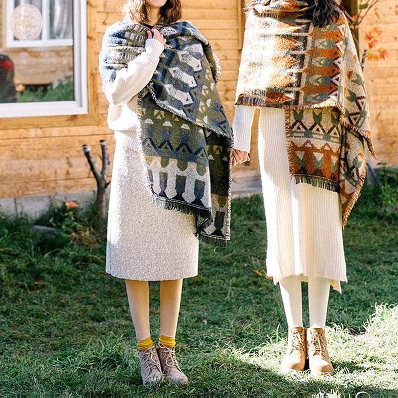 Châle tibétain à motifs géométriques classiques avec Buddha Stones Écharpe de voyage confortable pour l'hiver - image 1