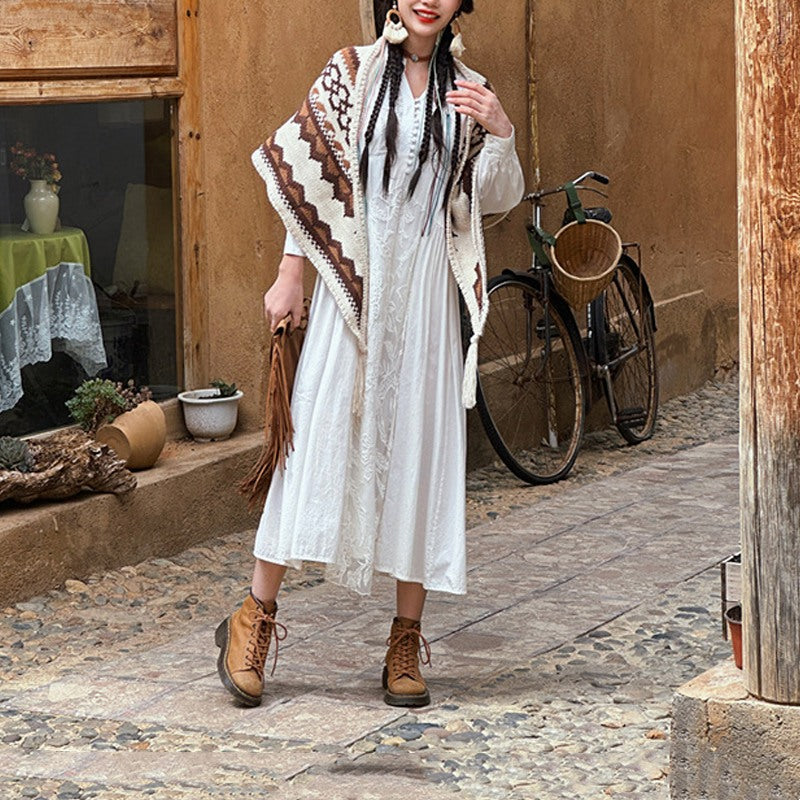 Écharpe de voyage confortable d'hiver à pompons rayés marron et beige en Buddha Stones - image 12