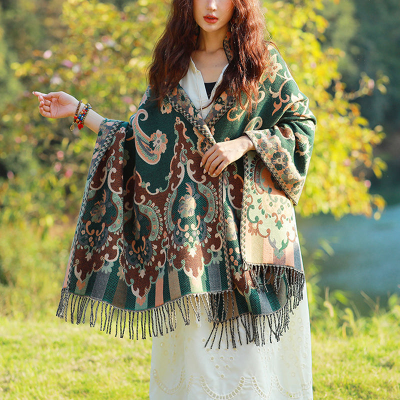 Écharpe de voyage confortable avec pompon et Buddha Stones, fleurs, feuilles, branches - Vert foncé - image 21
