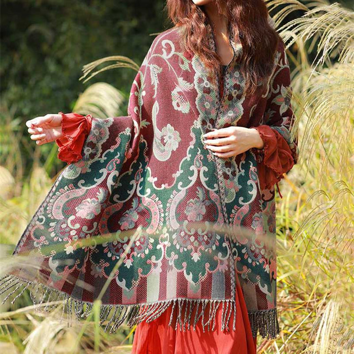 Écharpe de voyage confortable avec pompon et Buddha Stones, fleurs, feuilles, branches - image 2