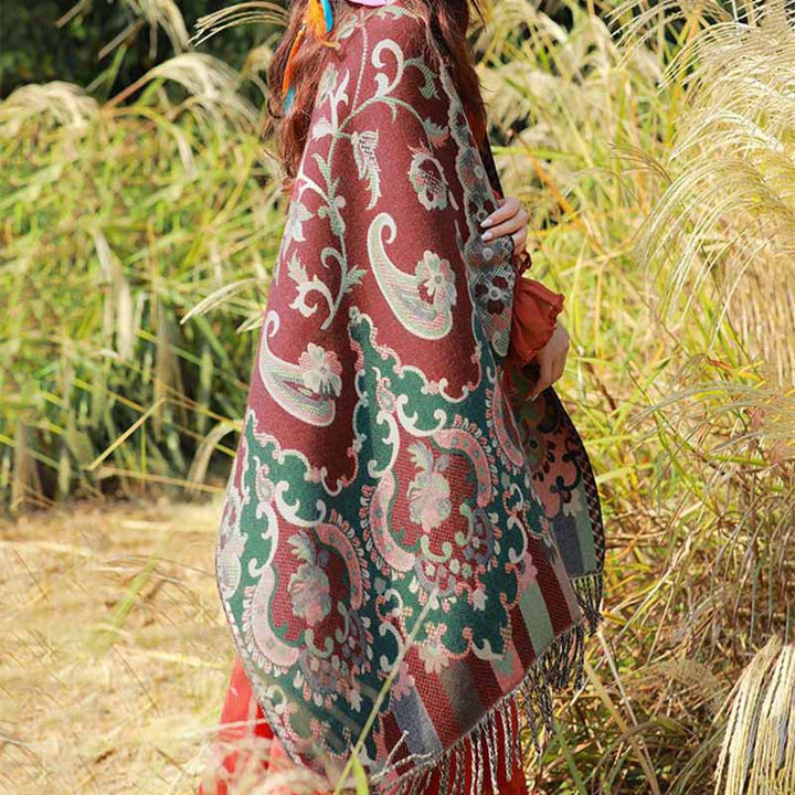 Écharpe de voyage confortable avec pompon et Buddha Stones, fleurs, feuilles, branches - image 3