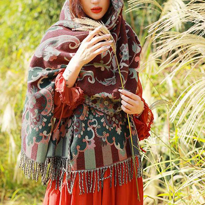 Écharpe de voyage confortable avec pompon et Buddha Stones, fleurs, feuilles, branches - image 9