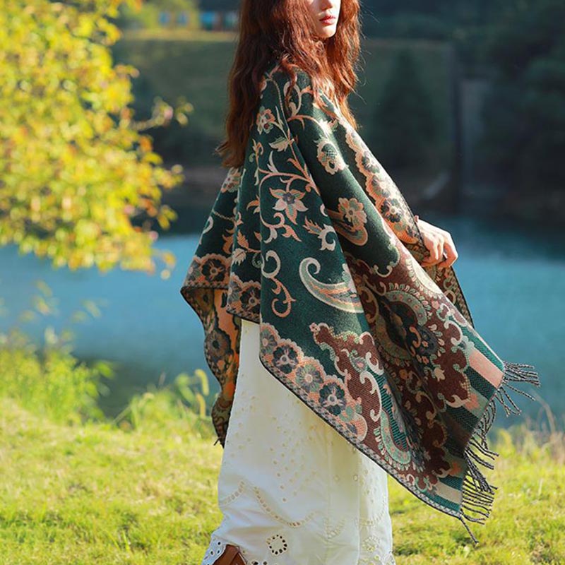 Écharpe de voyage confortable avec pompon et Buddha Stones, fleurs, feuilles, branches - image 23