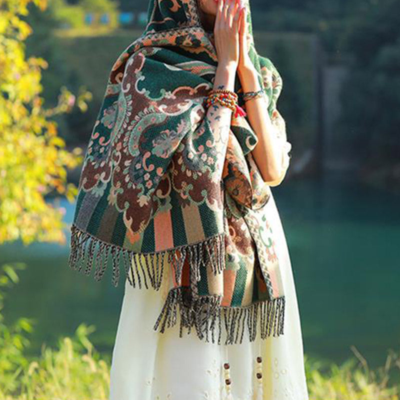 Écharpe de voyage confortable avec pompon et Buddha Stones, fleurs, feuilles, branches - image 28