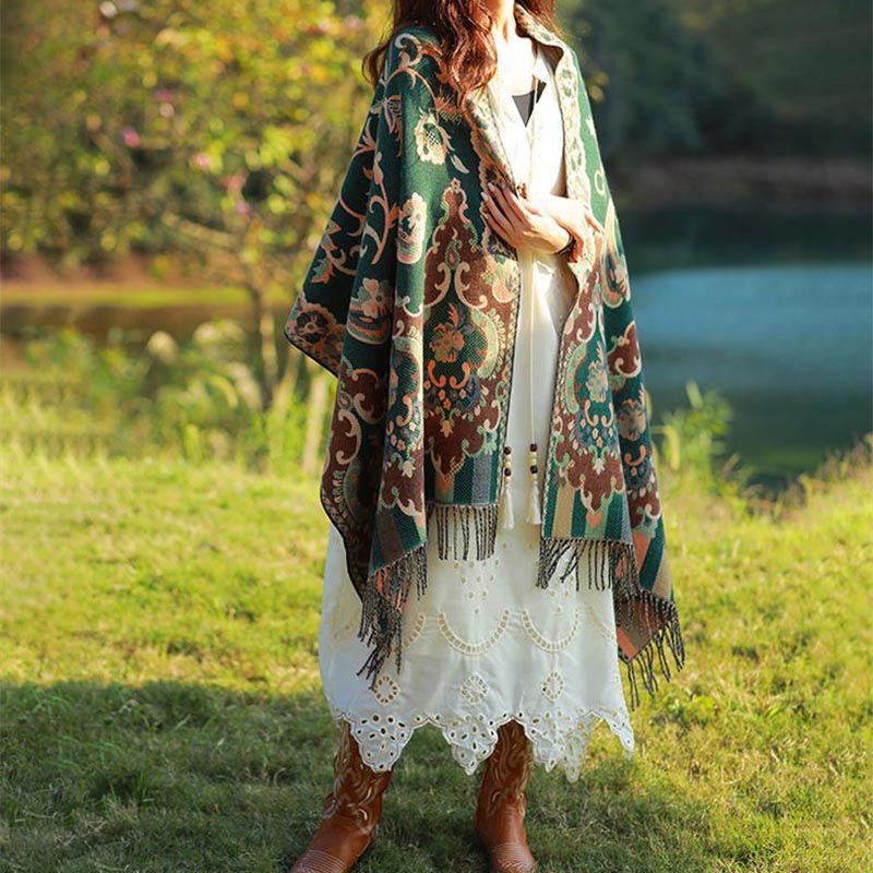 Écharpe de voyage confortable avec pompon et Buddha Stones, fleurs, feuilles, branches - image 24