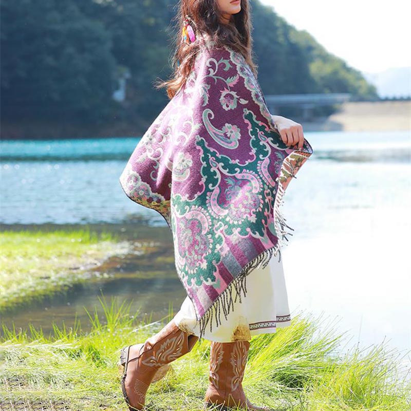 Écharpe de voyage confortable avec pompon et Buddha Stones, fleurs, feuilles, branches - image 12