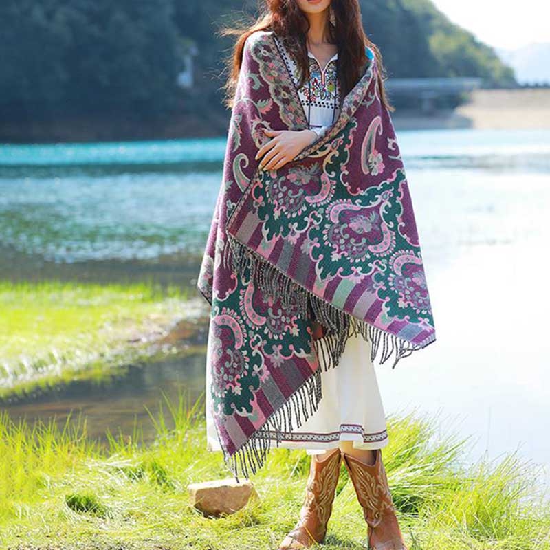 Écharpe de voyage confortable avec pompon et Buddha Stones, fleurs, feuilles, branches - image 13