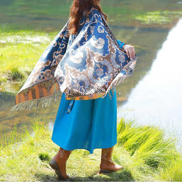 Écharpe de voyage confortable avec pompon et Buddha Stones, fleurs, feuilles, branches - image 43