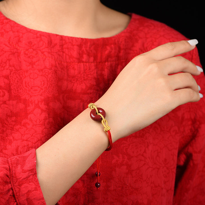 Bracelet tressé à la main en cinabre avec boucle de paix et concentration de Buddha Stones