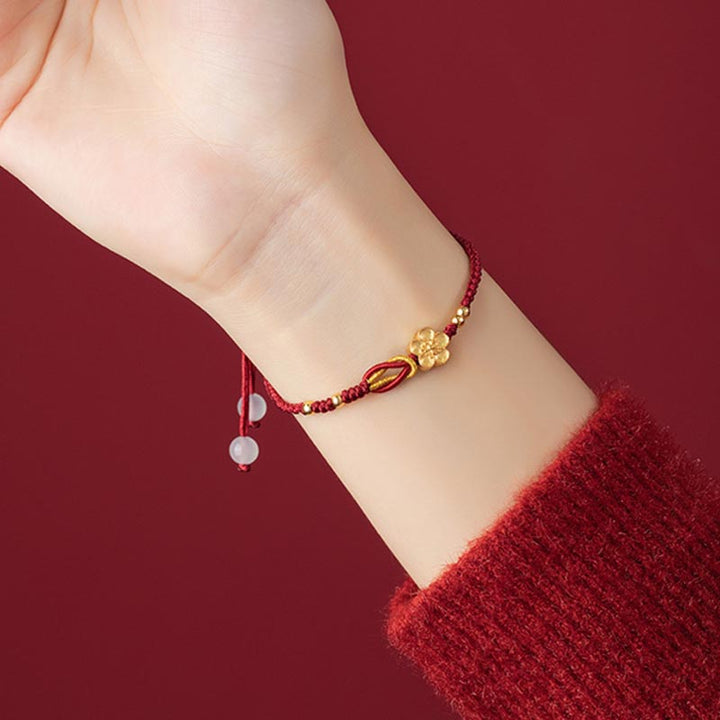 Bracelet porte-bonheur en argent sterling 925 fait main avec des Buddha Stones et des fleurs de cerisier Sakura en calcédoine