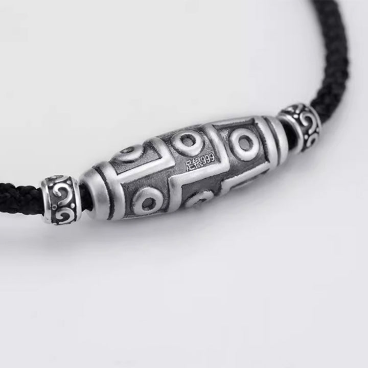 Collier avec pendentif en corde de protection à neuf yeux en argent sterling 999 avec Buddha Stones