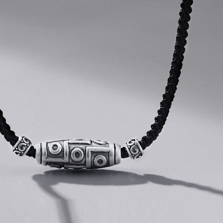 Collier avec pendentif en corde de protection à neuf yeux en argent sterling 999 avec Buddha Stones