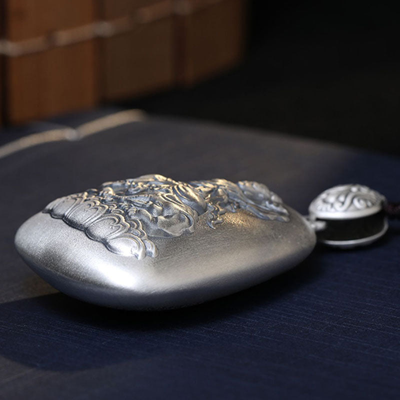 Collier pendentif de protection gravé en argent sterling 999 avec Buddha Stones et symbole du zodiaque chinois
