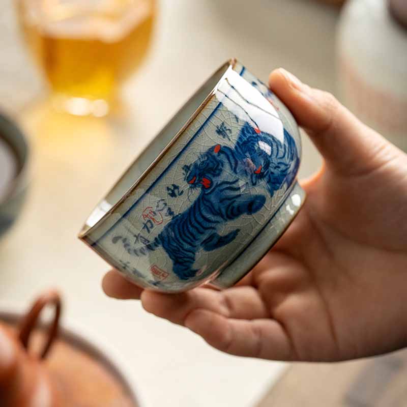 Tasse à thé en céramique peinte à la main en forme de tigre mignon de Jingdezhen, Buddha Stones, tasse à thé Kung Fu, bol 140 ml