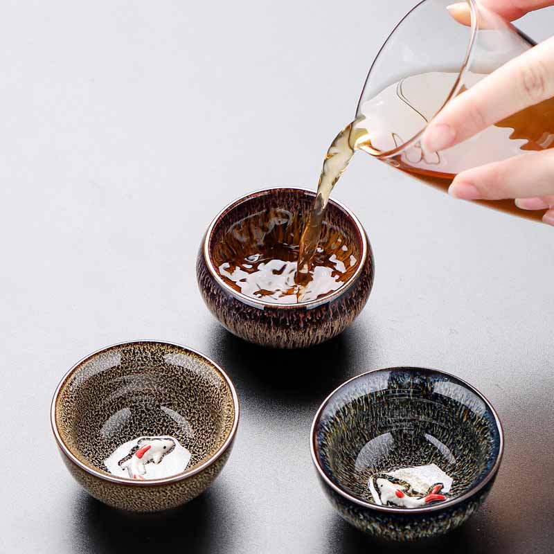 Buddha Stones Petit poisson Koi Four Changement Chinois Jianzhan Tasse à thé en céramique Tasse à thé Kung Fu 60 ml