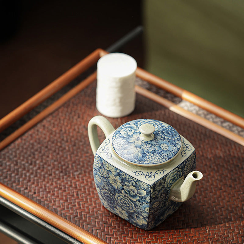 Théière en céramique de style chinois Gongfu en porcelaine bleue et blanche avec Buddha Stones