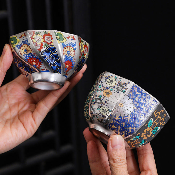 Tasse à thé en céramique Buddha Stones et fleurs de chrysanthème