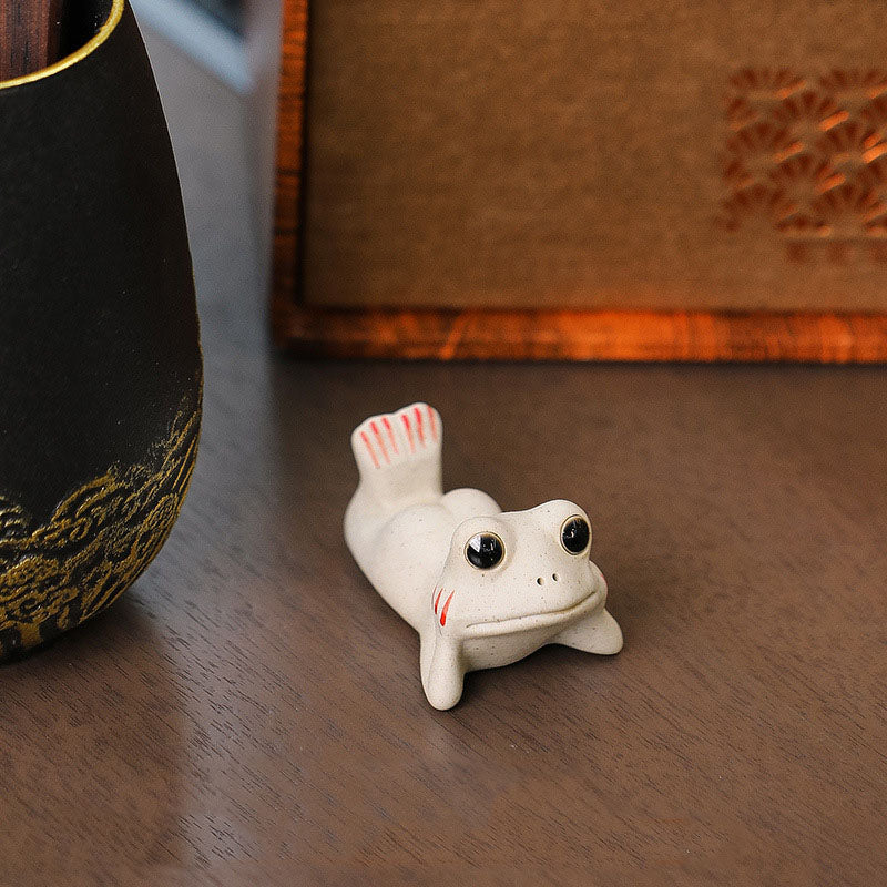 Buddha Stones Mini Petite Grenouille Priante Céramique Richesse Prospérité Maison Thé Animal Figurine Décoration - Petite grenouille 5,5 x 3,5 x 3 cm - image 3