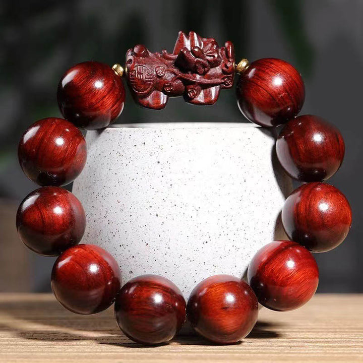 Bracelet de protection PiXiu en bois de santal rouge à petites feuilles de Buddha Stones