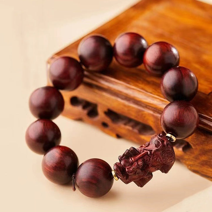 Bracelet de protection PiXiu en bois de santal rouge à petites feuilles de Buddha Stones