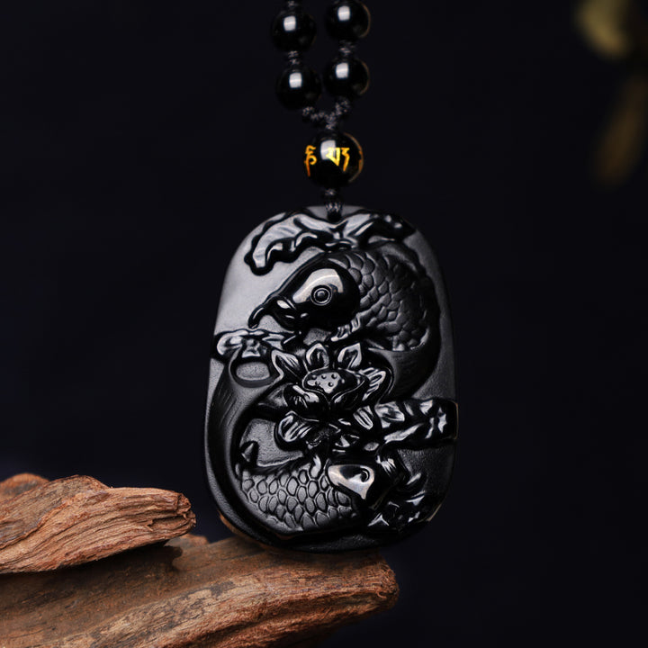 Collier avec pendentif en perles de force de lotus en obsidienne noire naturelle de Buddha Stones