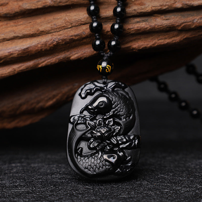 Collier avec pendentif en perles de force de lotus en obsidienne noire naturelle de Buddha Stones