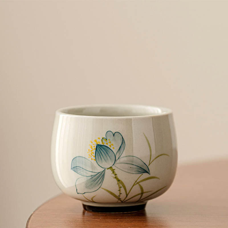 Tasse à thé en céramique peinte à la main avec des Buddha Stones et des fleurs de lotus Tasse à thé Kung Fu