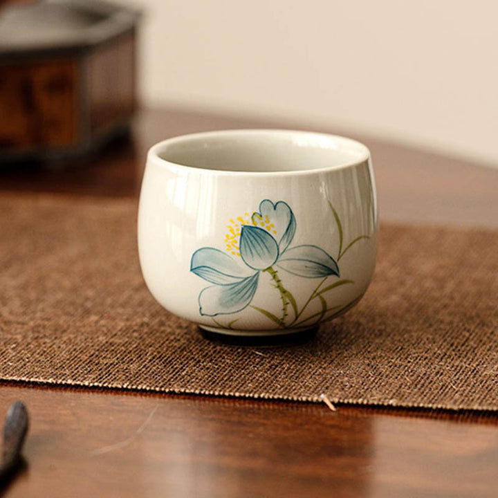 Tasse à thé en céramique peinte à la main avec des Buddha Stones et des fleurs de lotus Tasse à thé Kung Fu