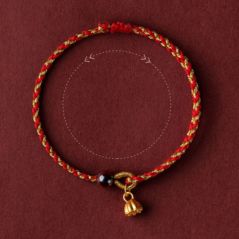 Bracelet tressé en corde d'or rouge fabriqué à la main par Buddha Stones avec breloque Lotus Peace And Joy