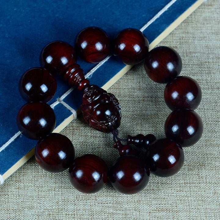 Bracelet Buddha Stones rieur Dieu de la richesse et de la protection en petites feuilles de santal rouge