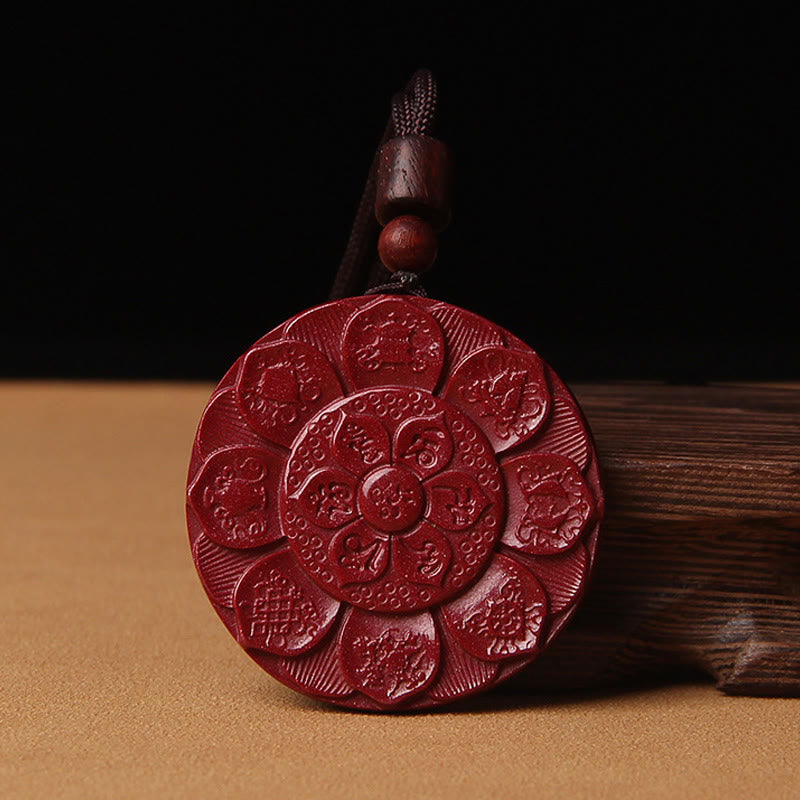 Collier avec pendentif en corde et bénédiction en Buddha Stones en cinabre naturel Lotus Om Mani Padme Hum