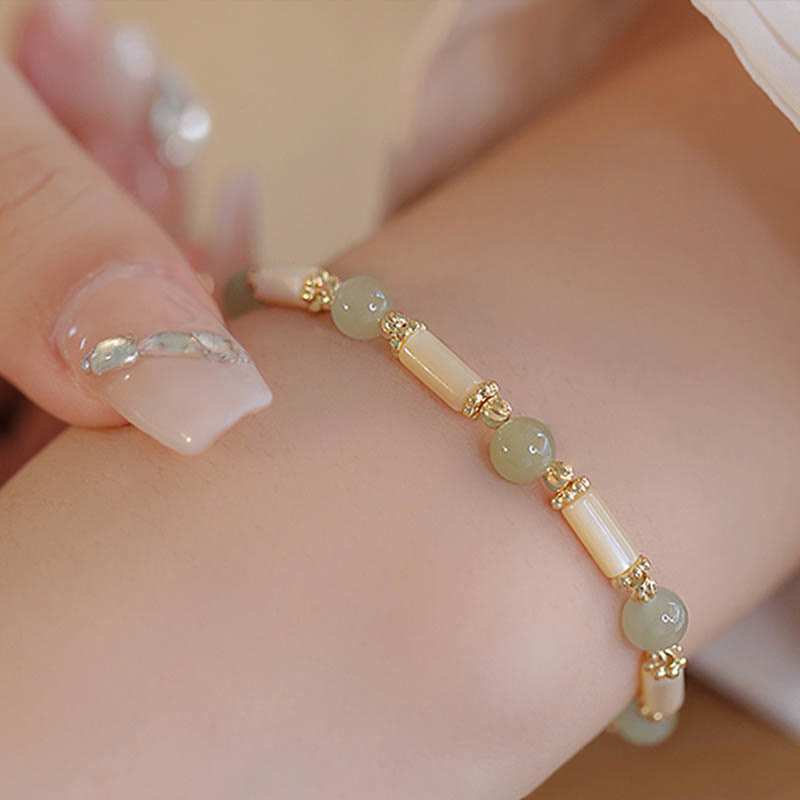 Bracelet de bénédiction en jade Hetian et agate rouge avec pierre de Tridacna et Buddha Stones