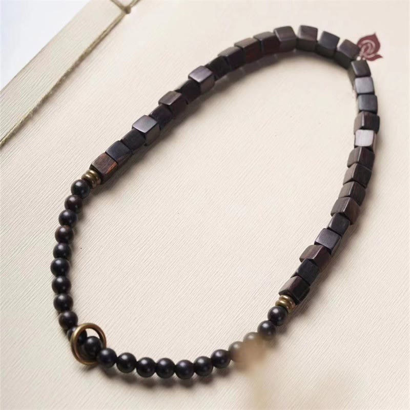 Bracelet double tour en perles carrées en bois d'ébène du Tibet et Buddha Stones