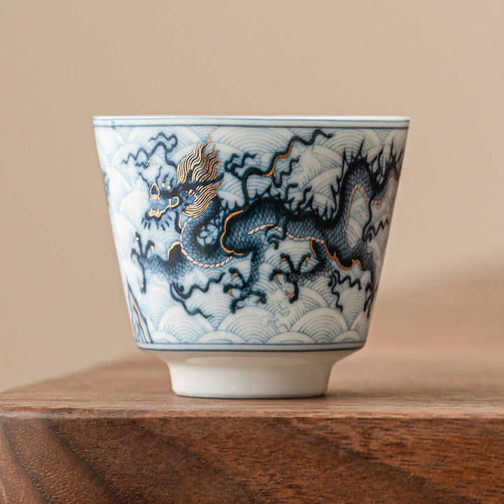 Petite tasse à thé en céramique à motif de dragon bleu et blanc Buddha Stones Tasses à thé Kung Fu 45 ml