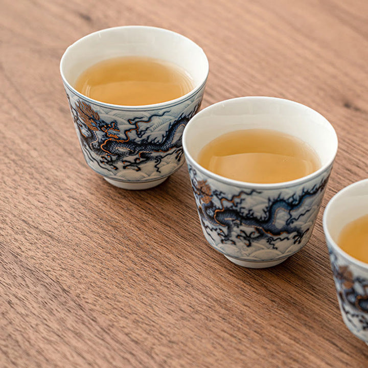Petite tasse à thé en céramique à motif de dragon bleu et blanc Buddha Stones Tasses à thé Kung Fu 45 ml